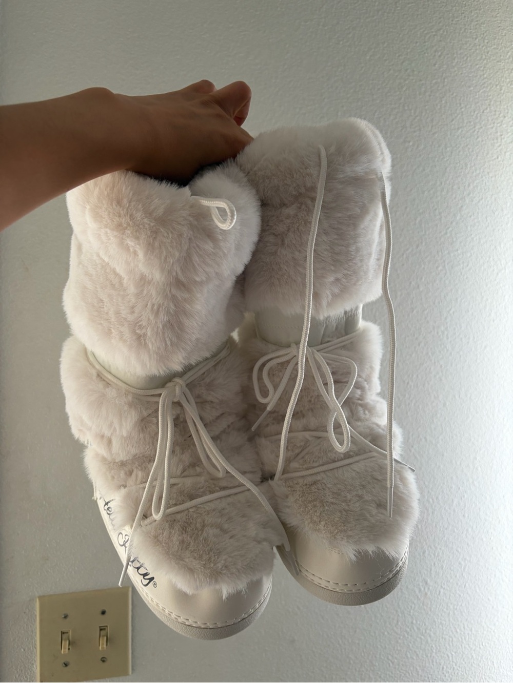 Hello Kitty Cream Faux-Fur Winter Boot with Blue Bow Accent - Picture 2 of 7